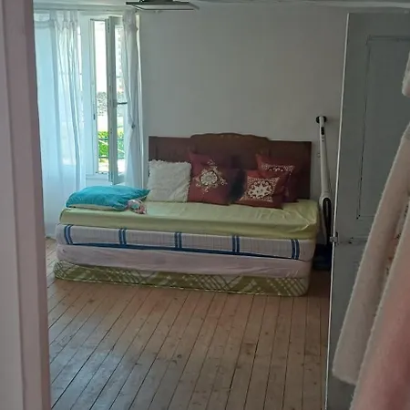 La Parenthese D'ouilly Holiday home *
